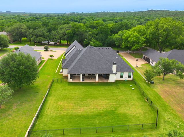 9503 Bellechase Road, Granbury, TX 76049
