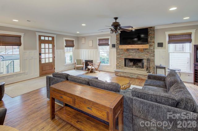 204 Martin Street, Charlotte, NC 28216