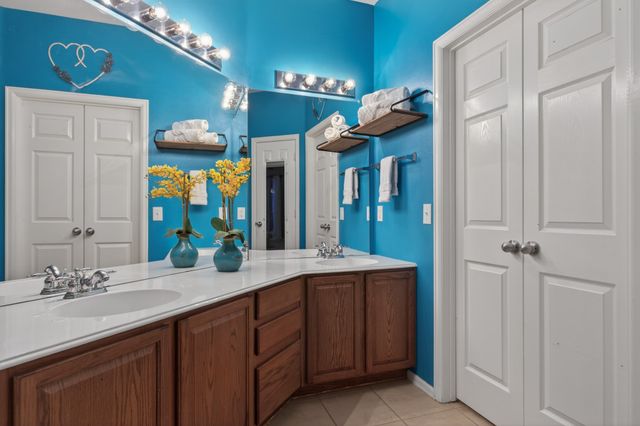 2724 Maple Creek Drive, Fort Worth, TX 76177