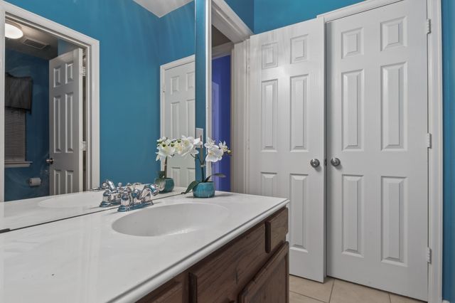 2724 Maple Creek Drive, Fort Worth, TX 76177