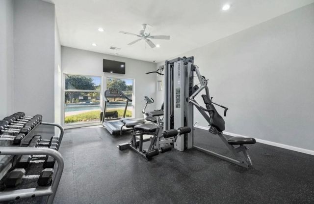 2724 Maple Creek Drive, Fort Worth, TX 76177