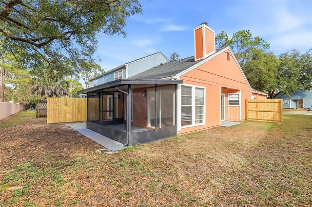 9478 FOREST HILLS CIRCLE, Tampa, FL 33612