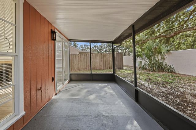 9478 FOREST HILLS CIRCLE, Tampa, FL 33612