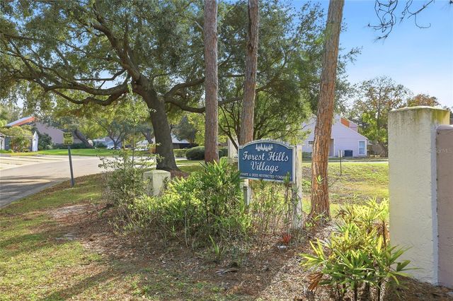 9478 FOREST HILLS CIRCLE, Tampa, FL 33612