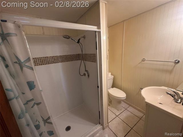 1415 Richmond Avenue, Lincoln Park, MI 48146