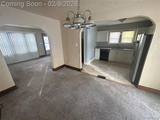 1415 Richmond Avenue, Lincoln Park, MI 48146