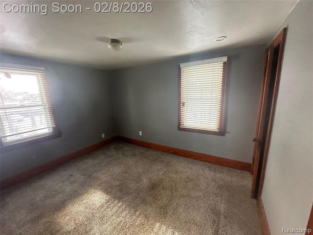 1415 Richmond Avenue, Lincoln Park, MI 48146