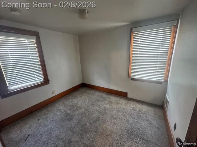 1415 Richmond Avenue, Lincoln Park, MI 48146