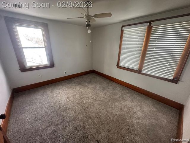 1415 Richmond Avenue, Lincoln Park, MI 48146