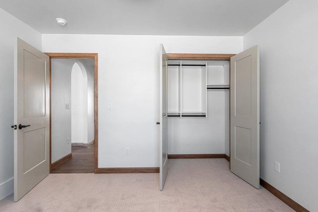 416 LANSDOWNE STREET, De Pere, WI 54115