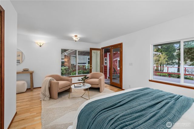 6810 NE Wood Bay Lane, Poulsbo, WA 98370