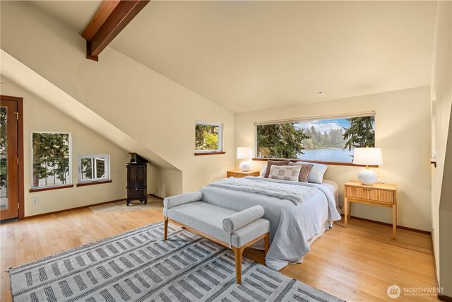6810 NE Wood Bay Lane, Poulsbo, WA 98370