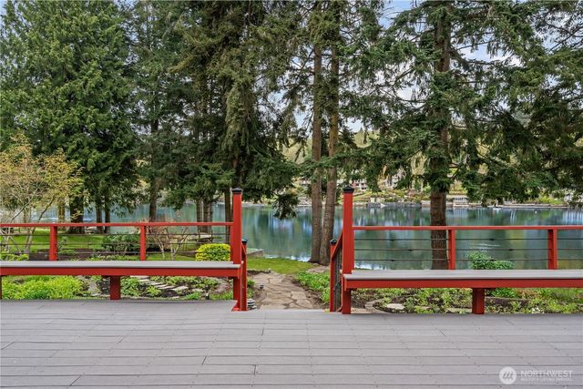 6810 NE Wood Bay Lane, Poulsbo, WA 98370