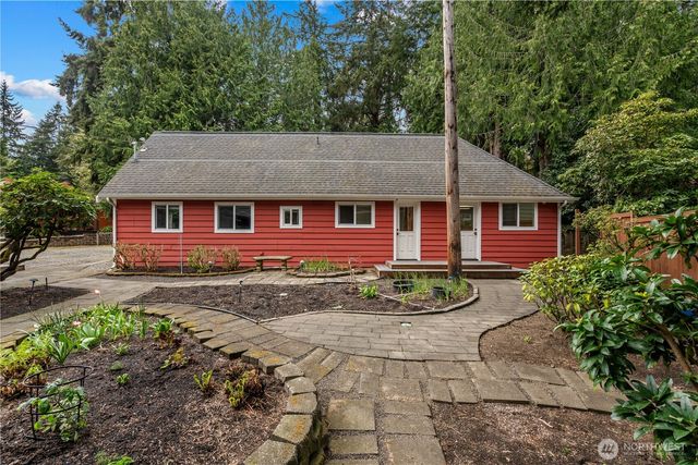 6810 NE Wood Bay Lane, Poulsbo, WA 98370