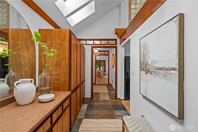6810 NE Wood Bay Lane, Poulsbo, WA 98370