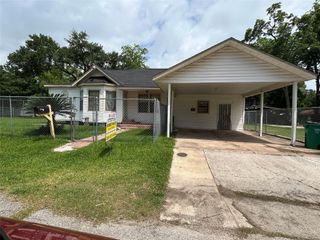 307 Hafer Street, Baytown, TX 77520