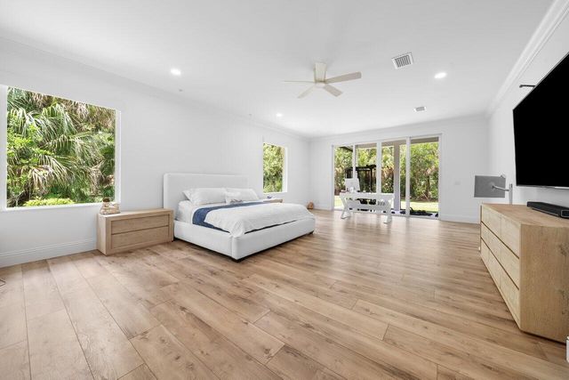 11871 Randolph Siding Road N, Jupiter, FL 33478