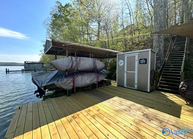 18531 Bream Bluff Drive, Athens, AL 35611