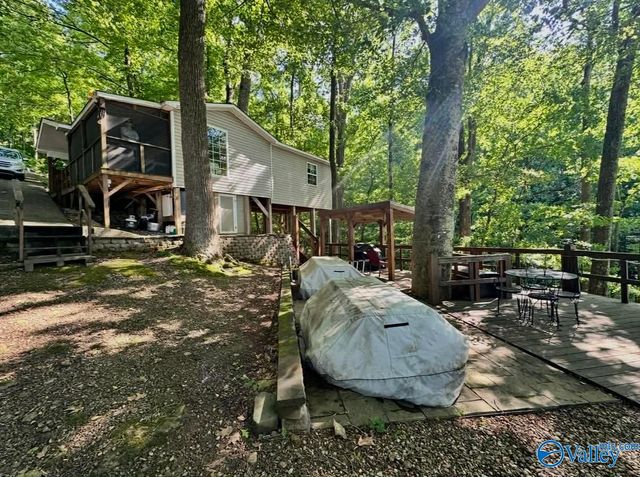 18531 Bream Bluff Drive, Athens, AL 35611