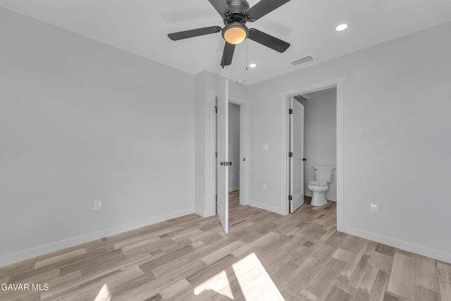 49020 W 70th Street, Lancaster, CA 93536