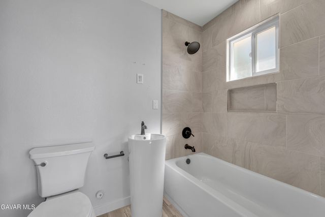 49020 W 70th Street, Lancaster, CA 93536