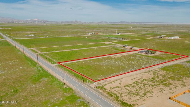 49020 W 70th Street, Lancaster, CA 93536