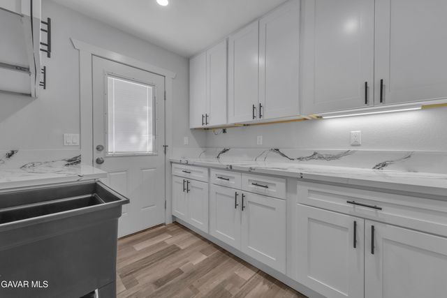 49020 W 70th Street, Lancaster, CA 93536