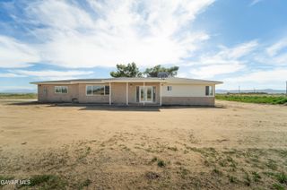 49020 W 70th Street, Lancaster, CA 93536