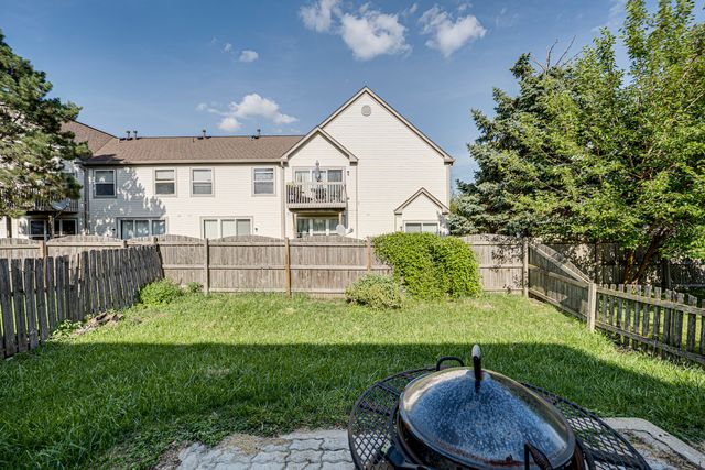 2884 Cedar Glade Drive, Naperville, IL 60564