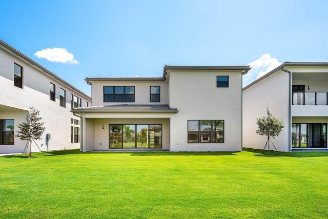 20407 Southernwood Avenue, Boca Raton, FL 33434