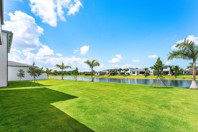 20407 Southernwood Avenue, Boca Raton, FL 33434