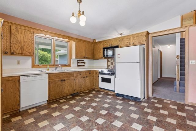 2722 Innsbruck Drive, New Brighton, MN 55112