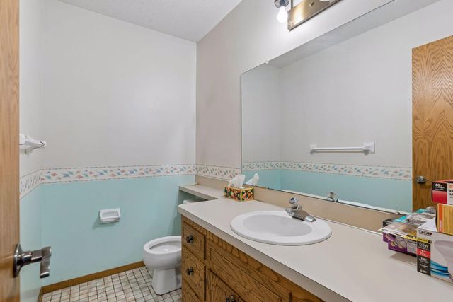 2722 Innsbruck Drive, New Brighton, MN 55112
