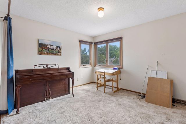 2722 Innsbruck Drive, New Brighton, MN 55112