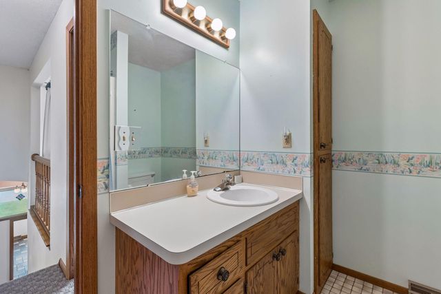 2722 Innsbruck Drive, New Brighton, MN 55112