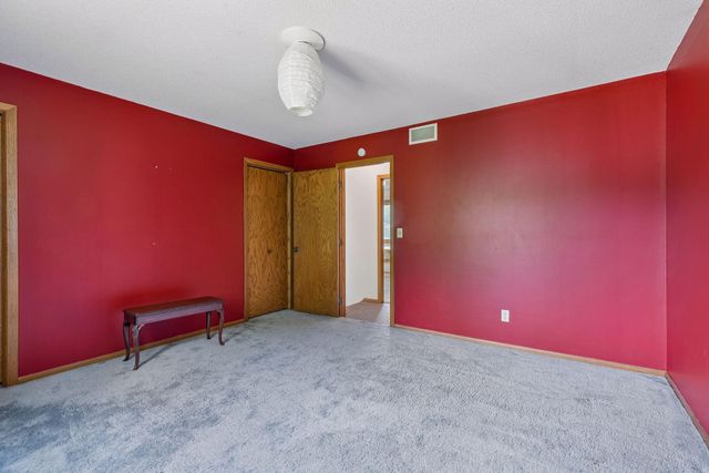 2722 Innsbruck Drive, New Brighton, MN 55112