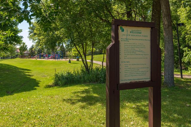 2722 Innsbruck Drive, New Brighton, MN 55112
