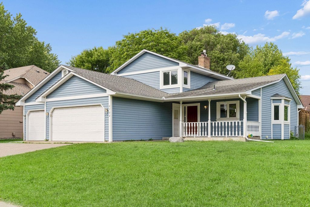 2722 Innsbruck Drive, New Brighton, MN 55112