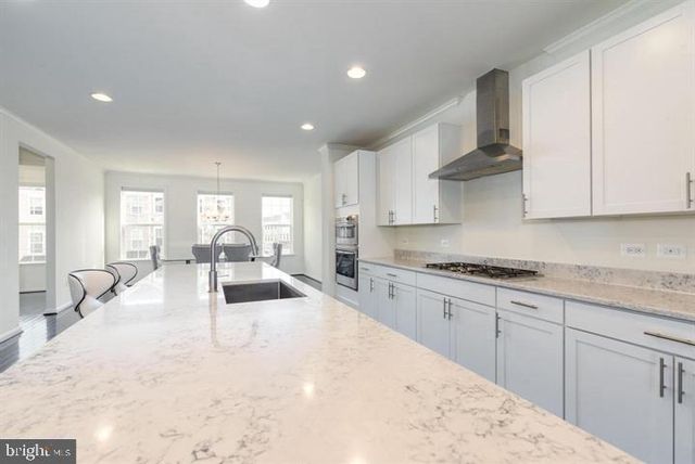 43444 SWEET BRANDY TER, Ashburn, VA 20147