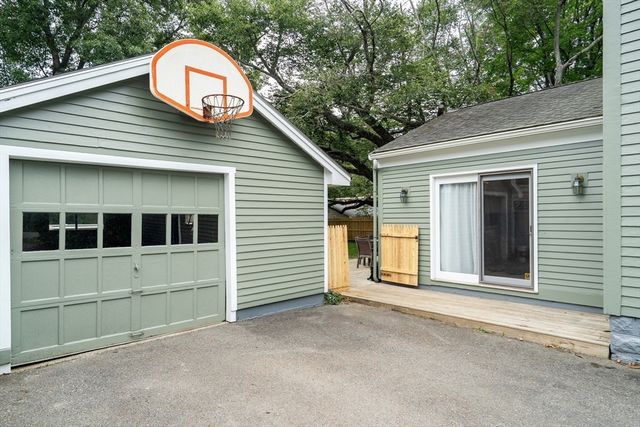 10 Vernon Street, Maynard, MA 01754