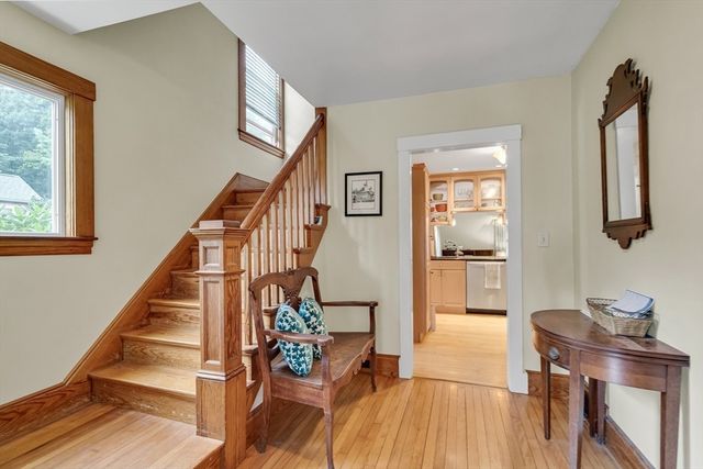10 Vernon Street, Maynard, MA 01754