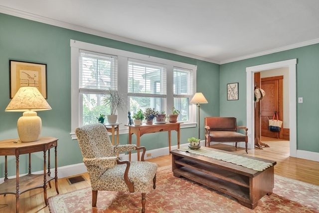 10 Vernon Street, Maynard, MA 01754