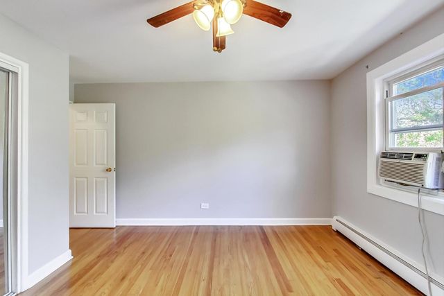 822 Seward Street 3B, Evanston, IL 60202