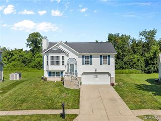 103 Pine Hollow Lane, Collinsville, IL 62234