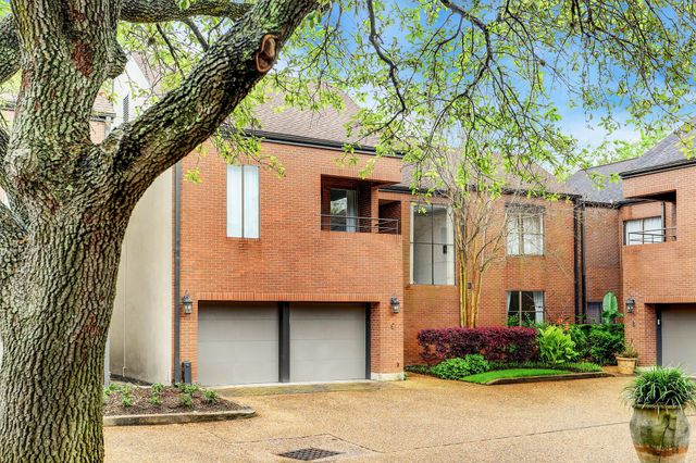 5300 Mercer Street 9, West University Place, TX 77005