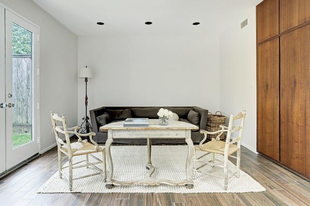 5300 Mercer Street 9, West University Place, TX 77005