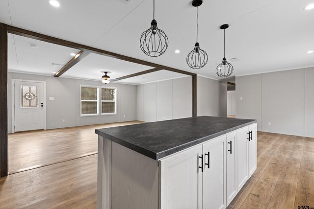 15317 S FM 95, Mt Enterprise, TX 75681