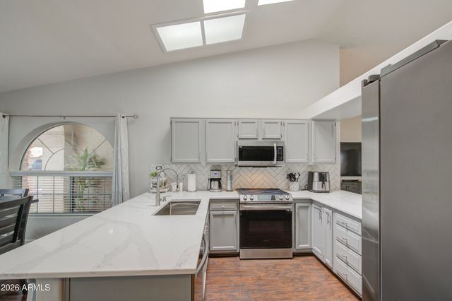 226 N NIELSON Street, Gilbert, AZ 85234