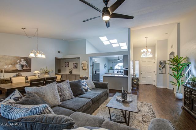 226 N NIELSON Street, Gilbert, AZ 85234