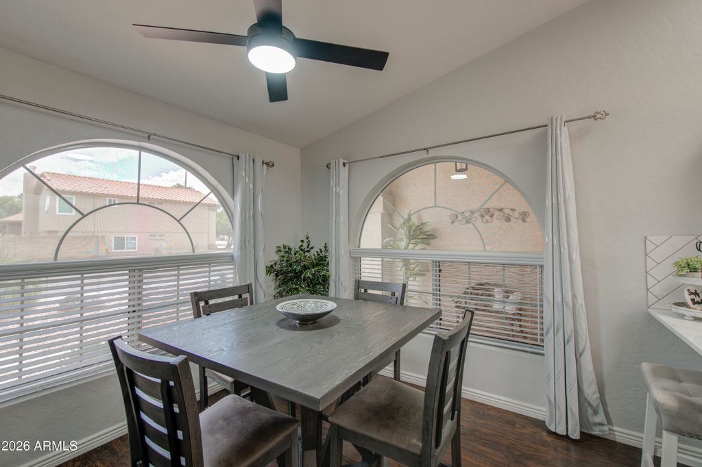 Image 12 of property listing at 226 N NIELSON Street, Gilbert, AZ 85234